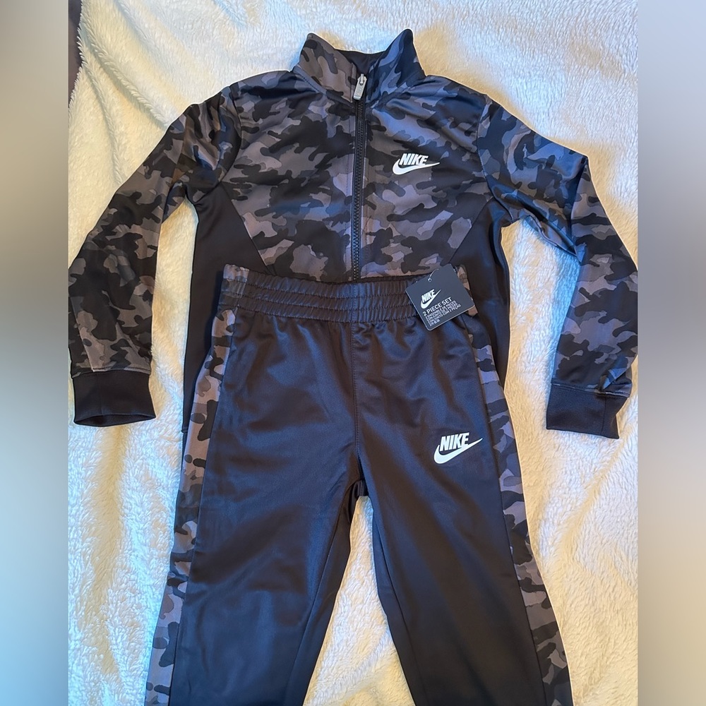 Nike jump suit set